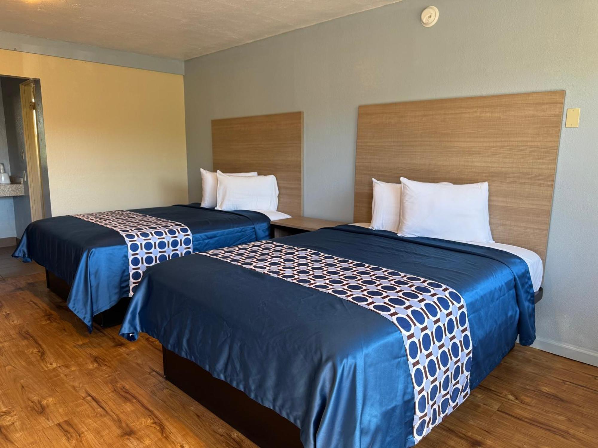 Discovery Inn Modesto Buitenkant foto