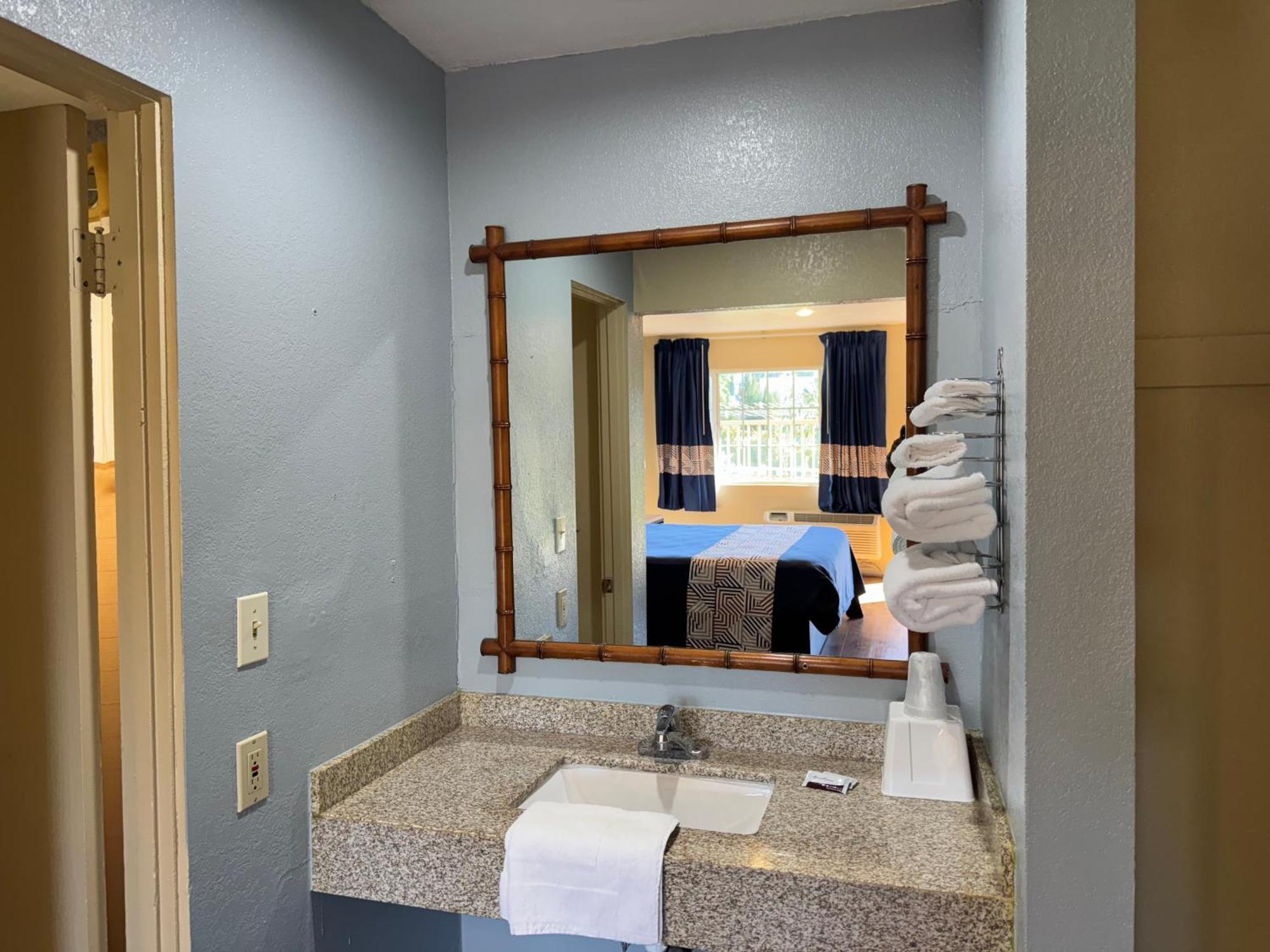 Discovery Inn Modesto Kamer foto